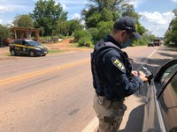 "Lei Seca": PRF detém três condutores alcoolizados