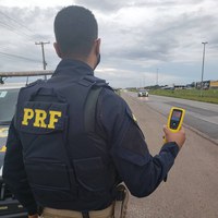 Lei seca: PRF detém três motoristas embriagados