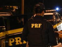 Malhada dos Bois/SE: PRF flagra caminhoneiro portando "rebites"