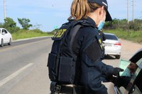 Malhada dos Bois/SE: PRF flagra motorista dirigindo com CNH suspensa