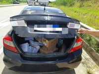 Maruim/SE: PRF apreende veículo suspeito de envolvimento em saque de carga