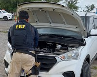 N. Sra. do Socorro/SE: PRF recupera automóvel roubado