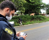 Nossa Senhora do Socorro/SE: PRF detém motorista conduzindo com CNH suspensa