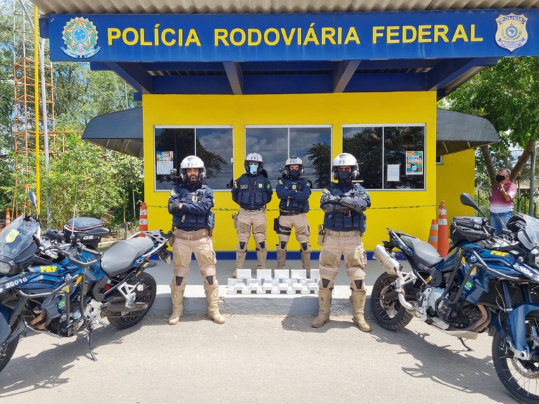 Operação Independência - Apreensão de cocaína gera prejuízo de mais de um milhão de reais ao crime organizado.