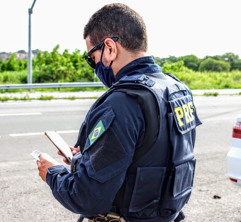 PRF flagra diversos crimes de trânsito durante feriado do ano novo
