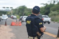 Rosário do Catete/SE: PRF flagra motorista conduzindo veículo com CNH suspensa