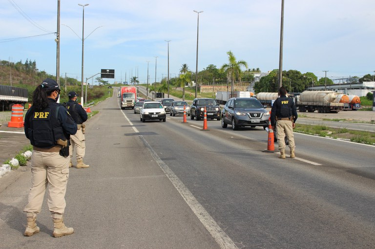 Sergipe: Com a proximidade do Carnaval 2022, PRF destaca cuidados no trânsito