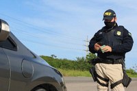 Sergipe: PRF flagra dois condutores dirigindo com CNHs suspensas