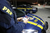 Umbaúba/SE: PRF detém motociclista pilotando embriagado