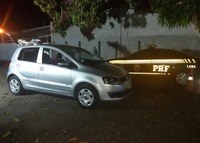 Umbaúba/SE: PRF recupera na BR-101 veículo roubado