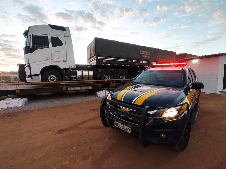 Em Gurupi, foram apreendidos 57,7m³ de madeira nativa serrada pelo transporte ilegal
