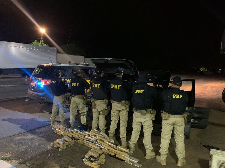 PRF apreende 48,60 kg de substância análoga à maconha em Guaraí/TO