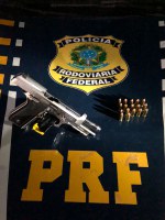 PRF prende motorista armado dirigindo embriagado na BR 153