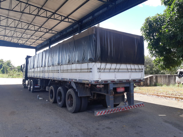 PRF apreende dois veículos com os sinais identificadores adulterados