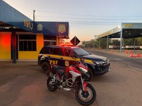 PRF apreende motocicleta com os sinais identificadores adulterados