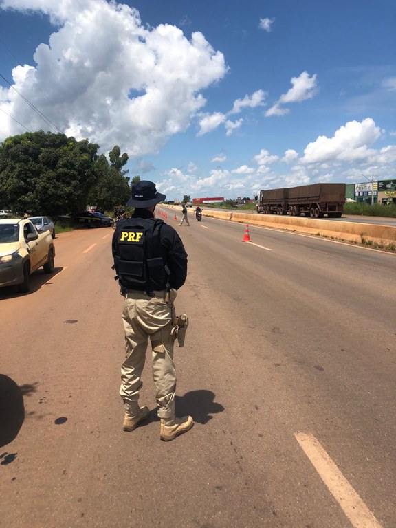 *PRF apreende 6 receptores de televisão importados ilegalmente em Guaraí/TO