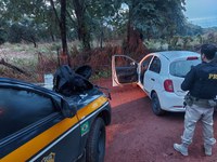 No sudoeste do Tocantins, PRF prende dois homens transportando 15 frascos de lança-perfume em veículo clonado