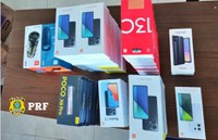 PRF apreende 58 itens eletrônicos transportados sem nota fiscal em Araguaína/TO