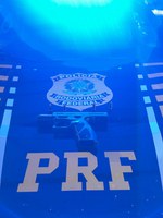 Em Guaraí/TO, PRF apreende arma de fogo sendo transportada ilegalmente em ônibus rodoviário