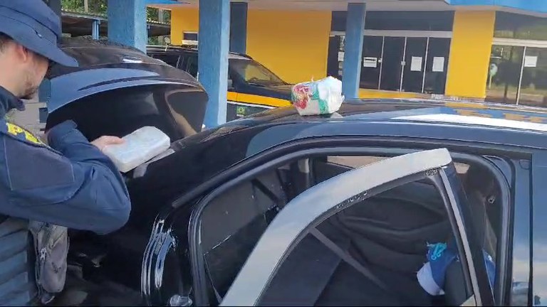 PRF prende casal por tráfico de drogas em Paraíso do Tocantins/TO