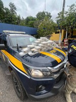 PRF apreende 53,2 kg de substância análoga à pasta base de cocaína em Gurupi/TO
