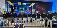 PRF encerra Semana Nacional de Trânsito com exposição no Shopping em Araguaína