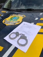 PRF prende dois foragidos da Justiça durante feriado de Semana Santa no Tocantins