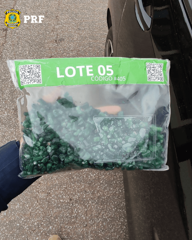 APREENSAO DE ESMERALDAS  (1).png