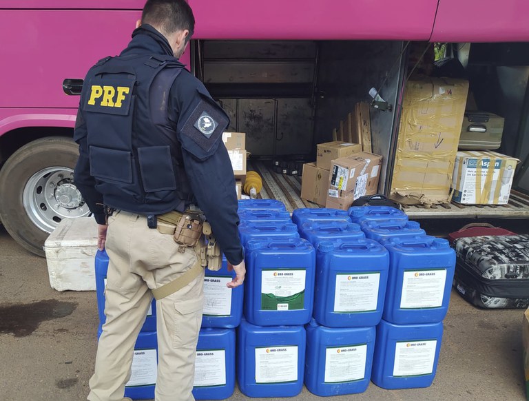 PRF apreende mais de 1,3 tonelada de agrotóxico em Tocantins.