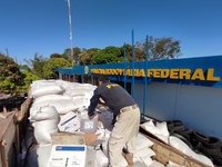 PRF encontra carga de arroz transportada junto com agrotóxico