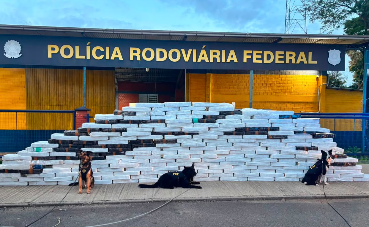 Um homem acabou detido por tráfico de drogas