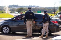 Recorde de infrações: balanço da PRF aponta mais de 10 milhões de condutas irregulares nas BRs em 2025