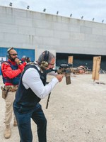 PRF concede a medalha Washington Luiz ao Secretário de Operações Integradas do MJSP