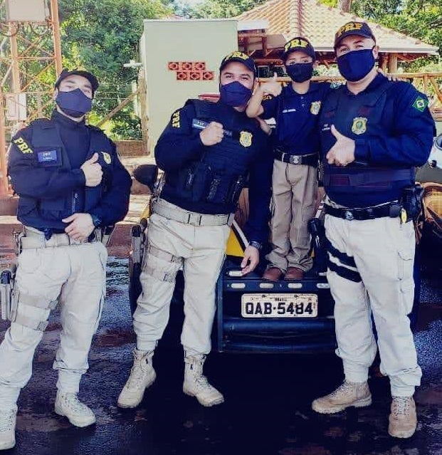 Fã mirim da PRF faz visita na Unidade Operacional de Dourados (MS)