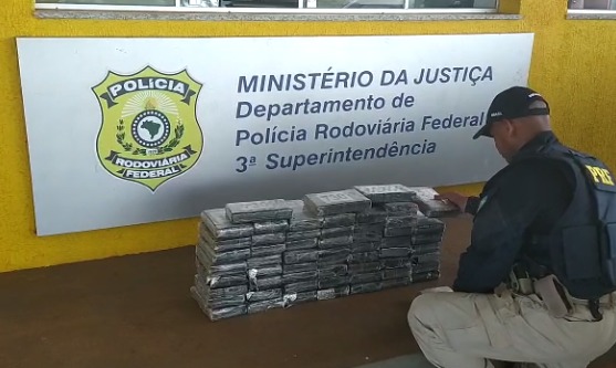 PRF apreende 64 Kg de cloridrato de cocaína em Ponta Porã (MS)