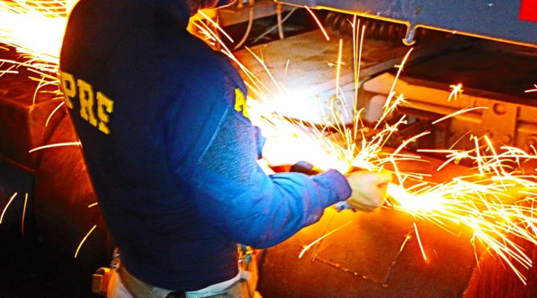 500kg Maconha-no-tanque-do-caminhão sp.jpeg