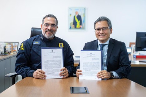 PRF e Receita federal firmam Acordo de Cooperação Técnica para otimizar estratégias de combate ao crime