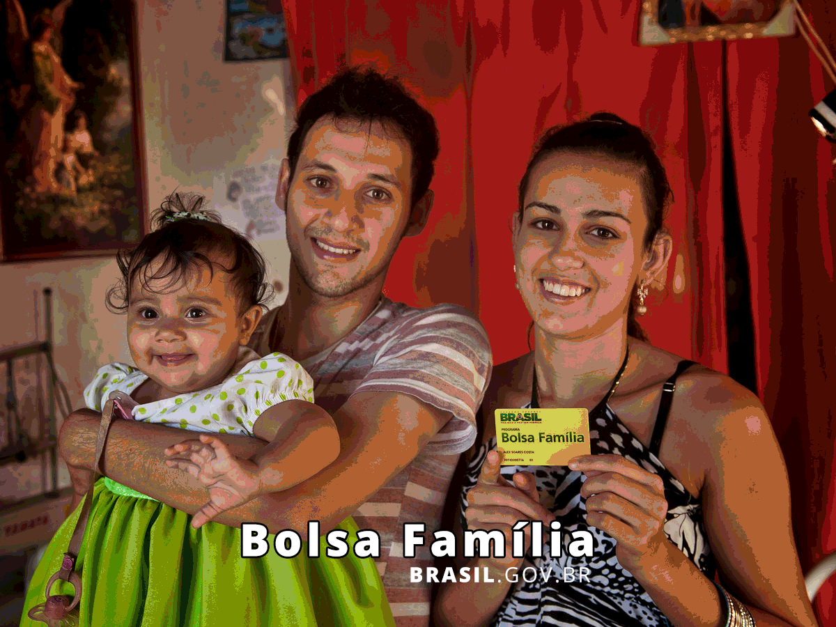 [banner]-10.12---GIF-biografico-Bolsa-Família.gif
