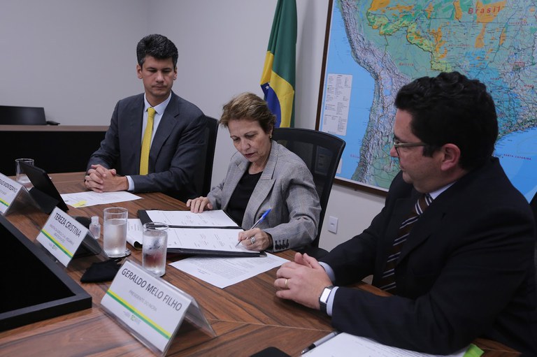 Governo Federal firma acordo para estruturar programa inédito de regularização fundiária na Amazônia