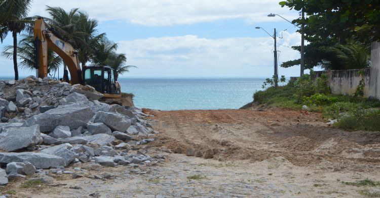Município do litoral cearense receberá recursos para obras de contenção ao avanço do mar
