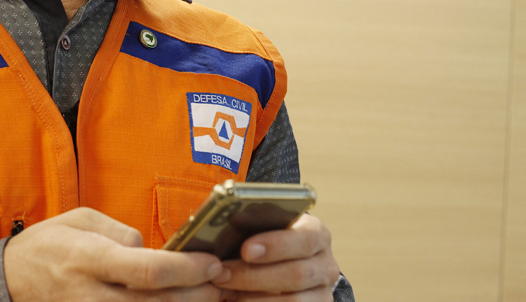 Defesa Civil Nacional registra envio de mais de 68 milhões de mensagens com alertas sobre coronavírus