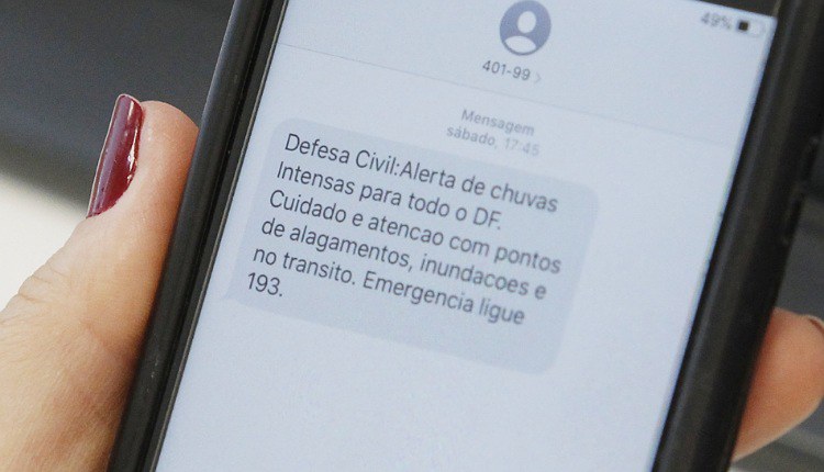 Alertas de desastres naturais por SMS