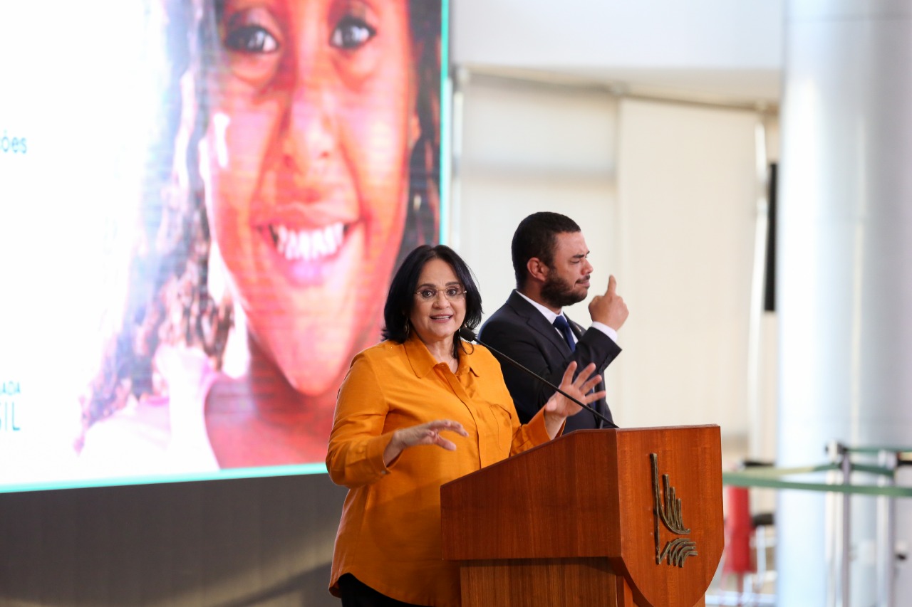 Governo lança Plano de Contingência para Crianças e Adolescentes