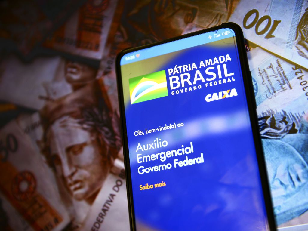 Beneficiários nascidos em maio podem realizar saques e transferências de novas parcelas