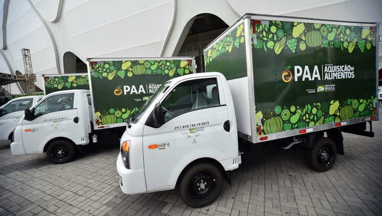 Programa de Aquisição de Alimentos no Amazonas recebe 16 caminhões
