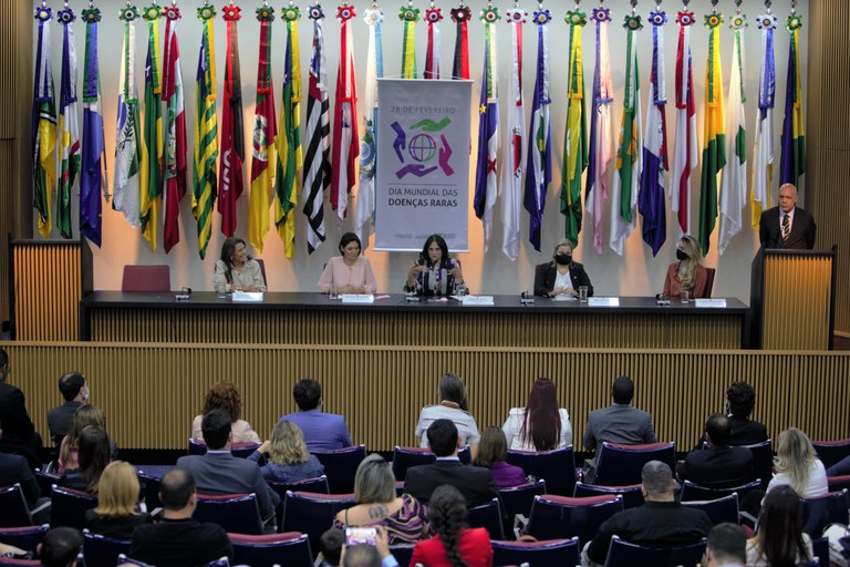 Campanha incentiva o voluntariado no apoio às pessoas com doenças raras