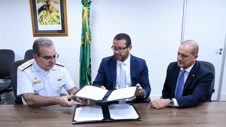 Celebrado protocolo de intenção para ampliar apoio a comunidades ribeirinhas