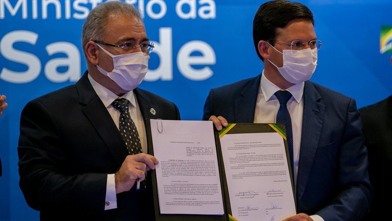 Assinado acordo para atendimento mais inclusivo a pessoas em vulnerabilidade que vivem com HIV e outras doenças crônicas