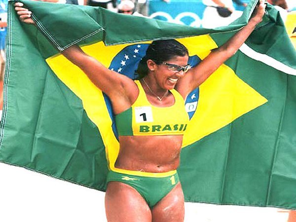 Campeã olímpica, Jackie Silva é mais uma embaixadora dos JEB's
