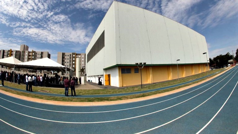 Governo entregará mais de mil obras esportivas este ano